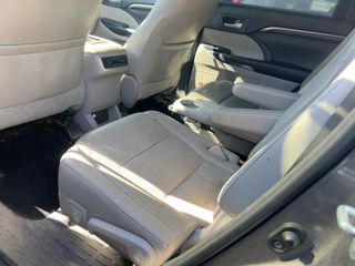 2016 Toyota Highlander Limited - Interior Rear Seat Image