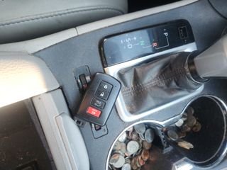 2016 Toyota Highlander Limited - Interior Steering Wheel With Keys Image