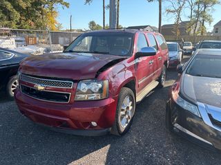 2009 Chevrolet Suburban 1500 LTZ - Exterior Front Left Corner Image
