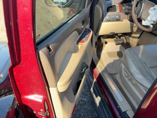2009 Chevrolet Suburban 1500 LTZ - Driver's Front Door Image
