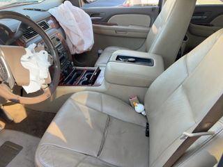 2009 Chevrolet Suburban 1500 LTZ - Interior Front Seat Image