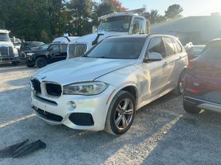 2016 BMW X5 xDrive35i - Exterior Front Left Corner Image