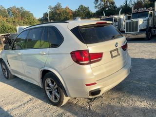 2016 BMW X5 xDrive35i - Exterior Rear Left Corner Image