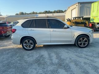 2016 BMW X5 xDrive35i - Exterior Side Passenger