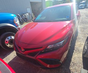 2022 Toyota Camry SE - Exterior Front Left Corner Image