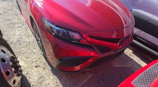 2022 Toyota Camry SE - Exterior Front Right Corner Image