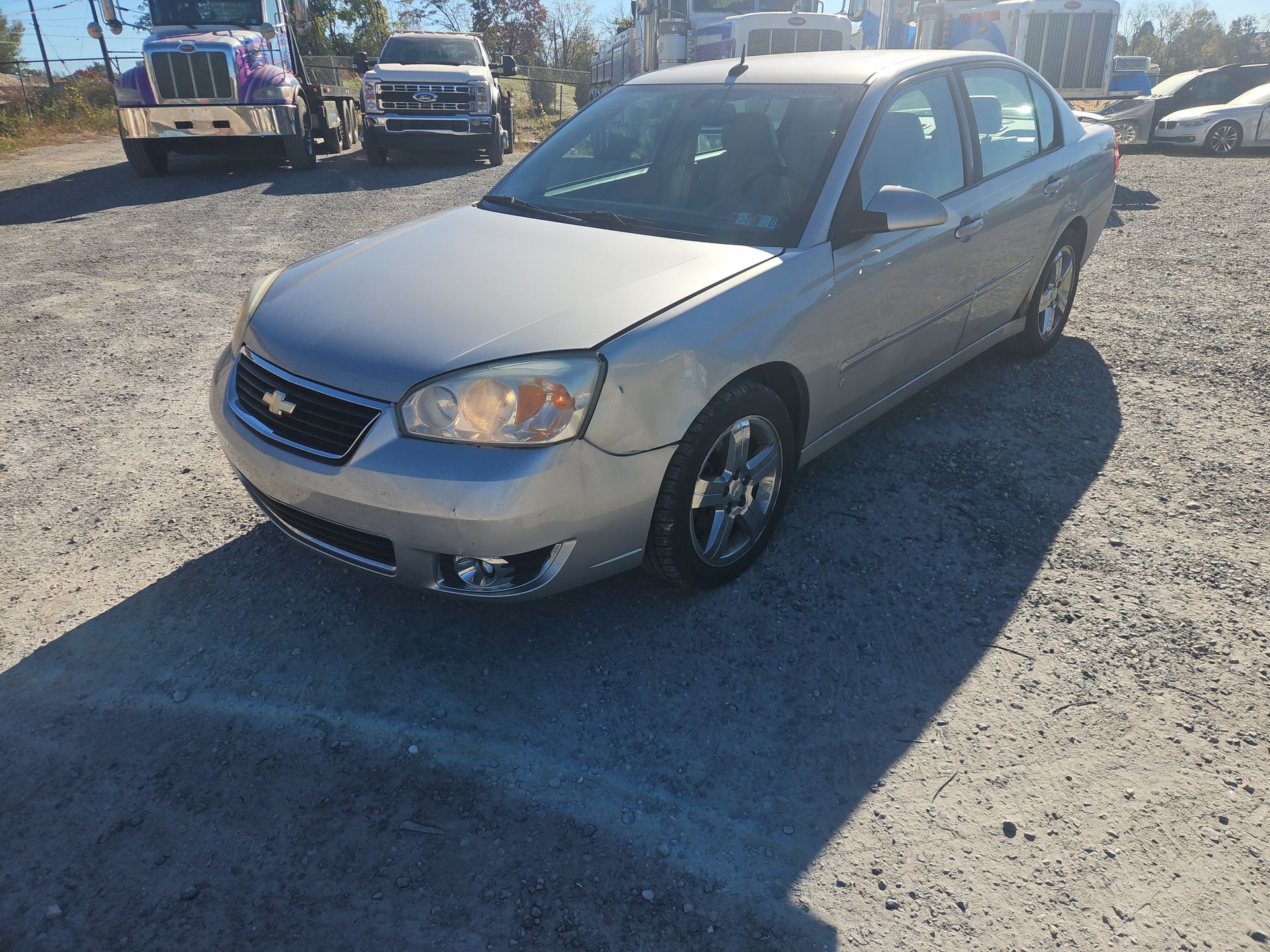 2006 Chevrolet Malibu LTZ - Exterior Front Left Corner Image