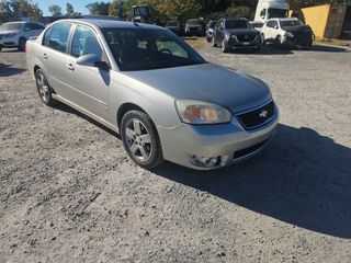 2006 Chevrolet Malibu LTZ - Exterior Front Right Corner Image
