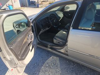 2006 Chevrolet Malibu LTZ - Driver's Front Door Image