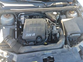 2006 Chevrolet Malibu LTZ - Engine Compartment Image