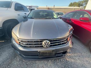 2017 Volkswagen Passat R-Line w/Comfort Pkg - Exterior Front Center Image