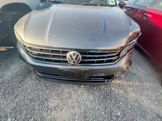 2017 Volkswagen Passat R-Line w/Comfort Pkg - Engine Compartment Image