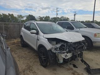 2017 Ford Escape Titanium - Exterior Front Right Corner Image