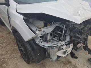 2017 Ford Escape Titanium - Primary Damage Right Image