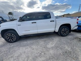 2020 Toyota Tundra SR5 - Exterior Side Driver Image