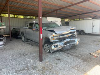2015 Chevrolet Silverado 2500HD LT - Exterior Front Right Corner Image
