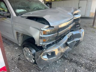 2015 Chevrolet Silverado 2500HD LT - Primary Damage Right Image
