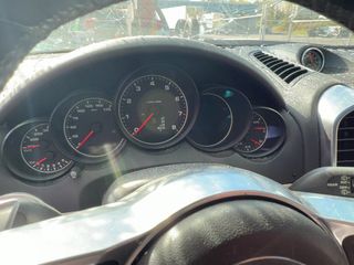 2018 Porsche Cayenne - Interior Instrument Cluster / Odometer Image