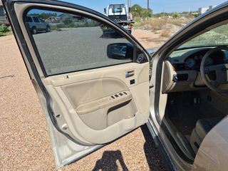 2006 Ford Five Hundred Limited - Driver's Front Door Image