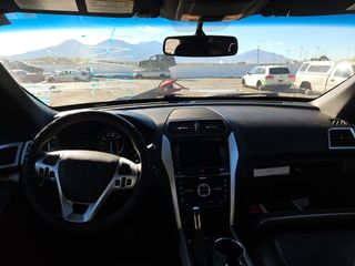 2015 Ford Explorer Sport - Interior Full Dashboard Image
