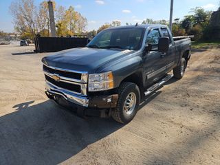 2008 Chevrolet Silverado 2500HD LT w/1LT - Exterior Front Left Corner Image