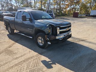 2008 Chevrolet Silverado 2500HD LT w/1LT - Exterior Front Right Corner Image