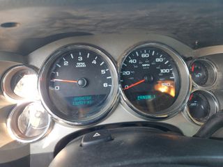 2008 Chevrolet Silverado 2500HD LT w/1LT - Interior Instrument Cluster / Odometer Image