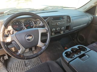 2008 Chevrolet Silverado 2500HD LT w/1LT - Interior Full Dashboard Image