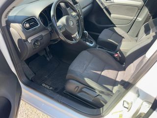 2012 Volkswagen Golf TDI - Driver's Front Door Image