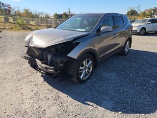 2013 Hyundai Santa Fe 2.0T Sport - Exterior Front Left Corner Image