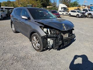 2013 Hyundai Santa Fe 2.0T Sport - Exterior Front Right Corner Image