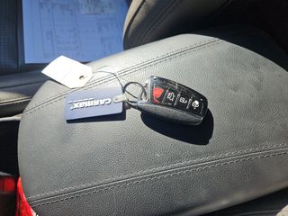 2013 Hyundai Santa Fe 2.0T Sport - Interior Steering Wheel With Keys Image