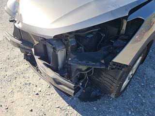 2013 Hyundai Santa Fe 2.0T Sport - Primary Damage Left Image