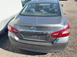 2018 Nissan Altima 2.5 S - Exterior Rear Center Image