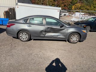 2018 Nissan Altima 2.5 S - Exterior Side Passenger