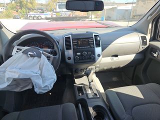 2014 Nissan Frontier SV - Interior Full Dashboard Image