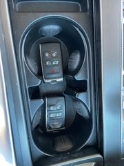 2018 Land Rover Range Rover Sport SE - Interior Steering Wheel With Keys Image