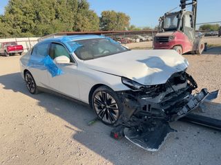 2024 BMW 530i 530i - Exterior Front Right Corner Image