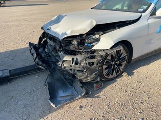 2024 BMW 530i 530i - Primary Damage Left Image