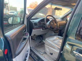 2005 Buick Terraza CXL - Driver's Front Door Image