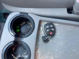 2005 Buick Terraza CXL - Interior Steering Wheel With Keys Image