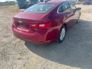 2017 Chevrolet Malibu LT - Exterior Rear Right Corner Image
