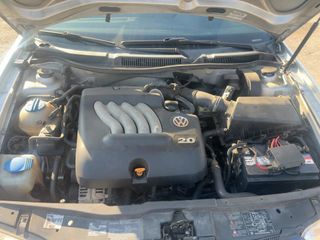 2005 Volkswagen Jetta GLS - Engine Compartment Image