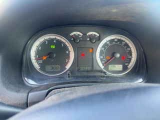 2005 Volkswagen Jetta GLS - Interior Instrument Cluster / Odometer Image