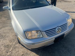 2005 Volkswagen Jetta GLS - Primary Damage Right Image