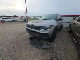 2023 Jeep Compass Trailhawk - Exterior Front Left Corner Image