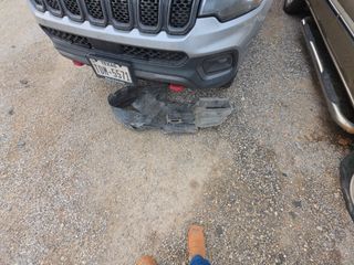 Vehicle Parts Image #3