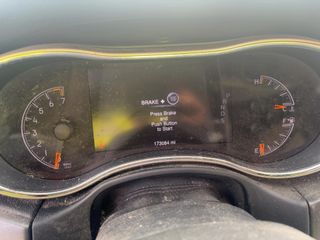 2015 Jeep Grand Cherokee Limited - Interior Instrument Cluster / Odometer Image