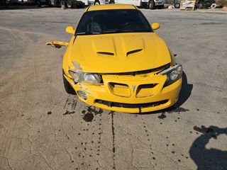 2005 Pontiac GTO - Exterior Front Center Image