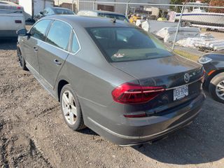 2017 Volkswagen Passat R-Line w/Comfort Pkg - Exterior Rear Left Corner Image
